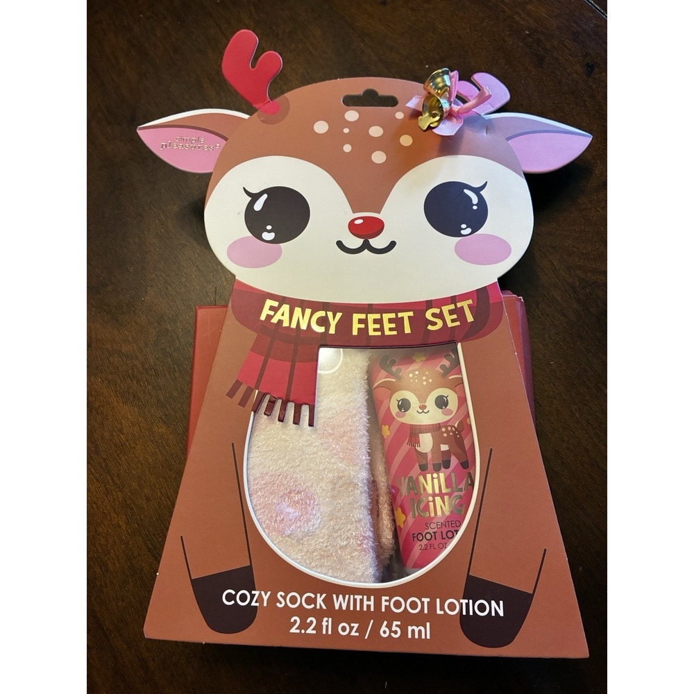 Simple Pleasures Vanilla Icing Fancy Feet Foot Lotion & Cozy Socks Set